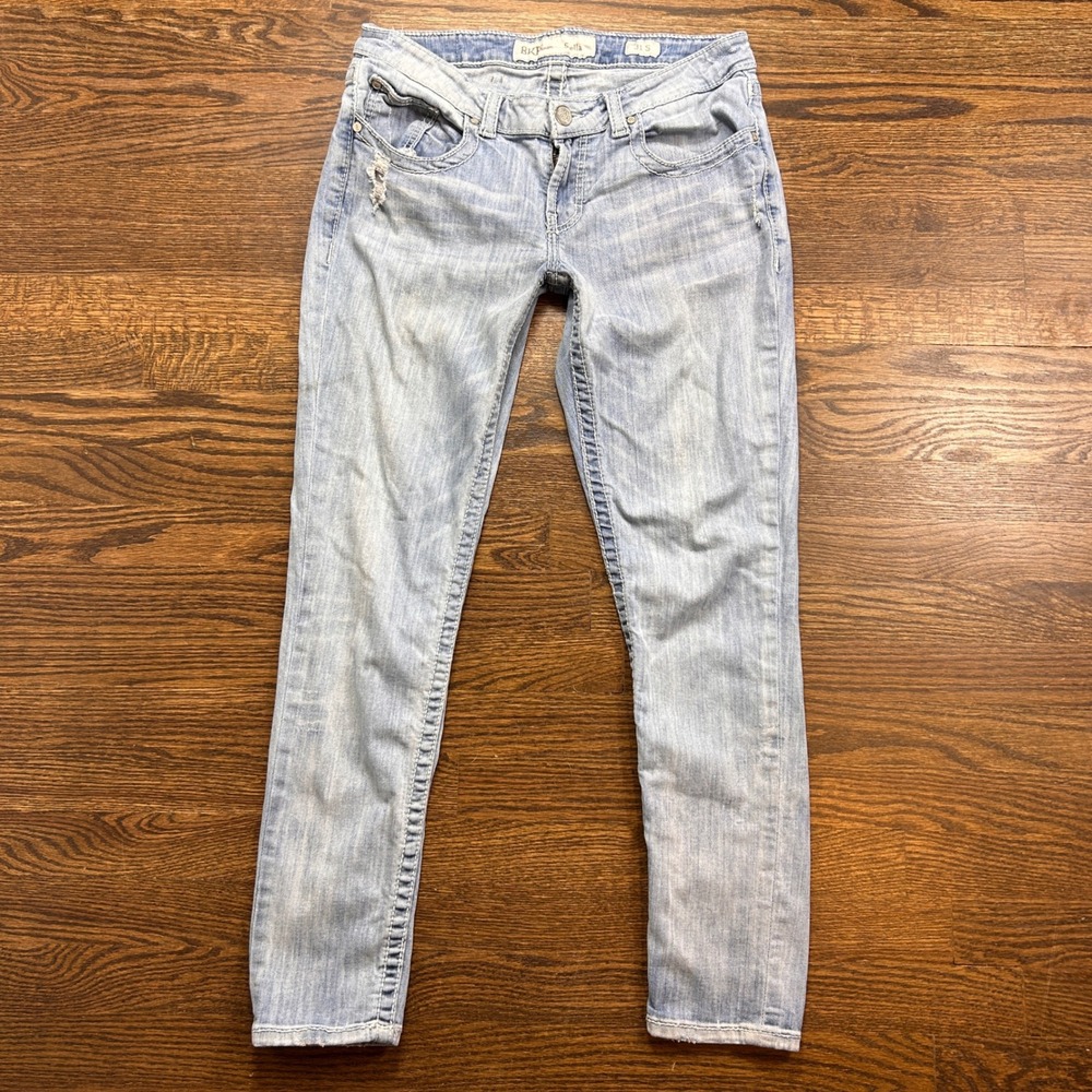 BKE Stella Skinny Jeans Womens 31 S Light Wash Distressed Low Rise Denim Western